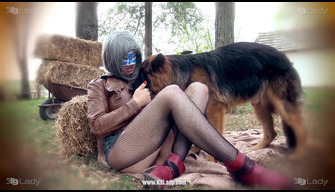 Zoo porno poussins Ariel avec un chien. K9lady zoophilie porno